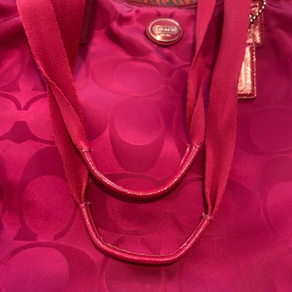 Coach Getaway tote with pouch - Picture 6 of 10